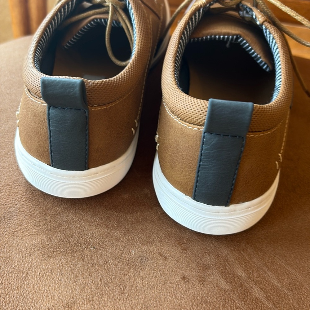 STEVE MADDEN Instax Sneaker Men's Tan Low-Top Laced Faux Leather SZ: 8 Like NEW - Picture 9 of 14